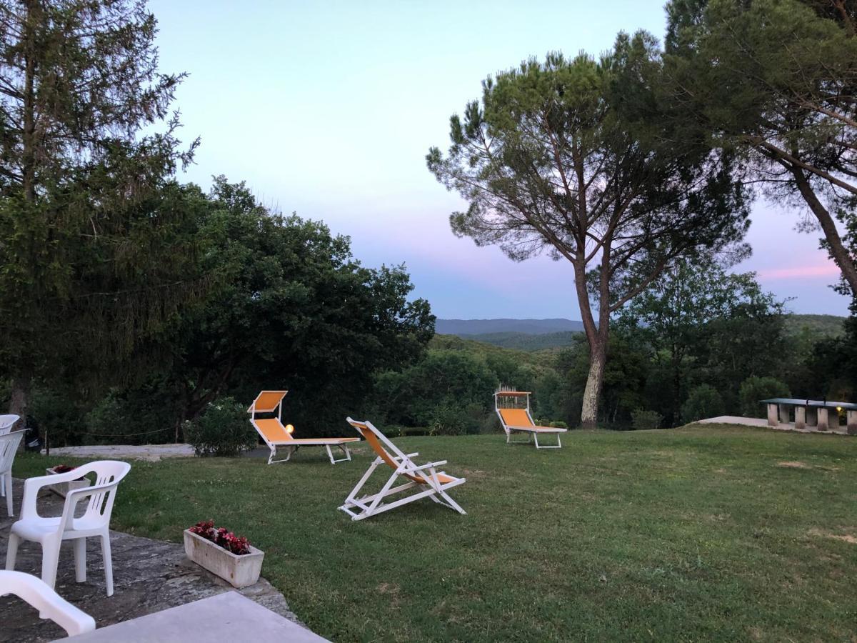 Hostal Campo Di Carlo Sassetta Exterior foto
